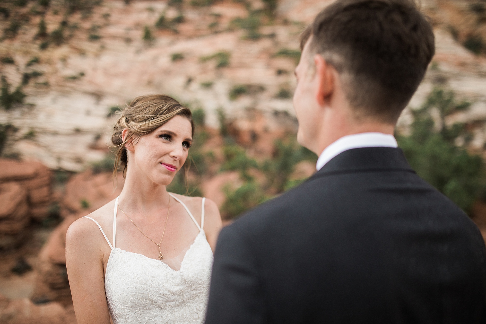 jessica micheal zion elopement utah wedding canyon overlook hazel and lace photography
