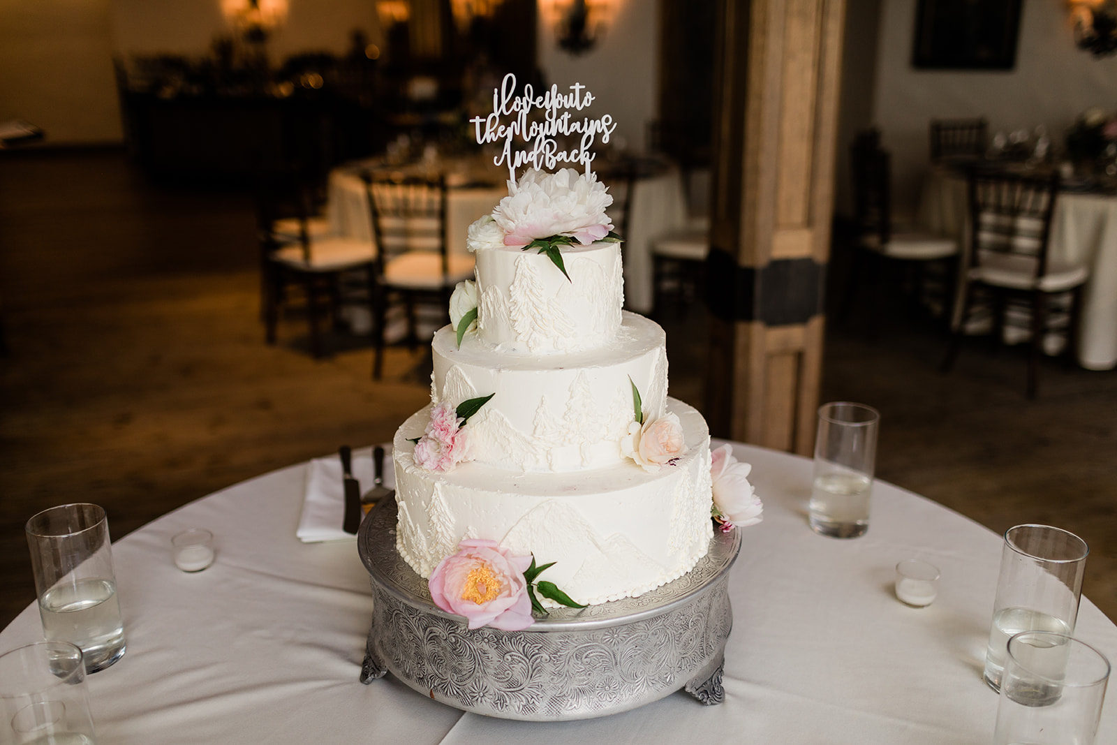3 tier wedding cake for Colorado Mountain wedding