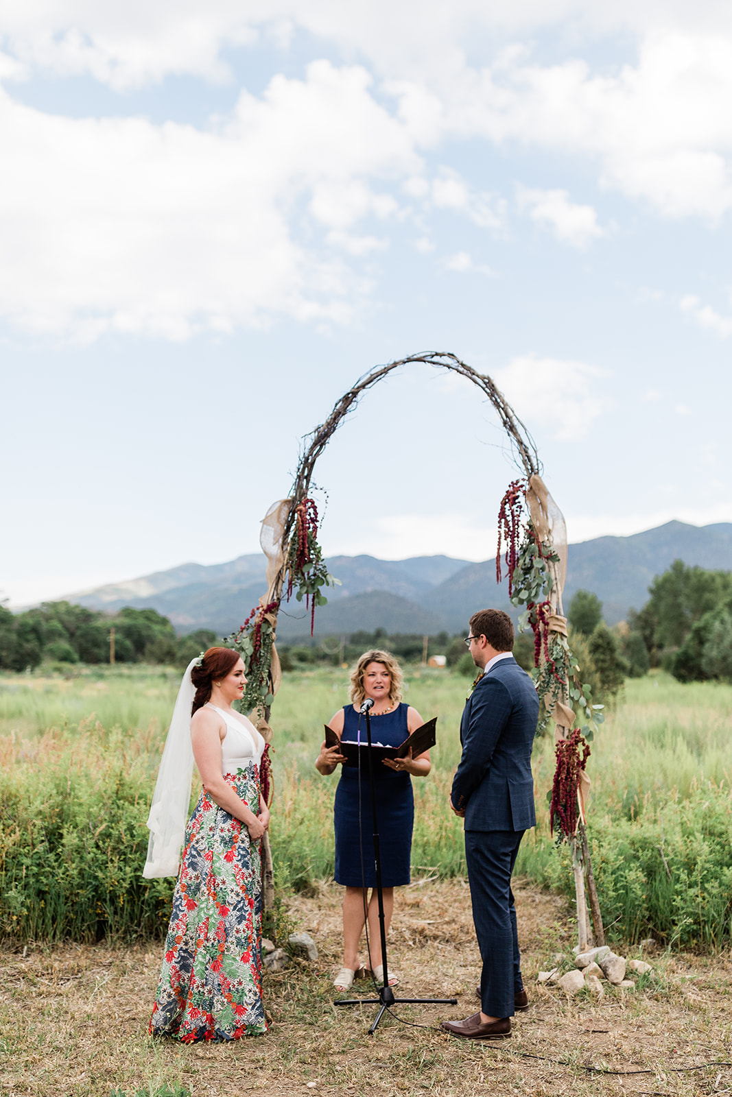 outdoor summer New Mexico wedding ceremony