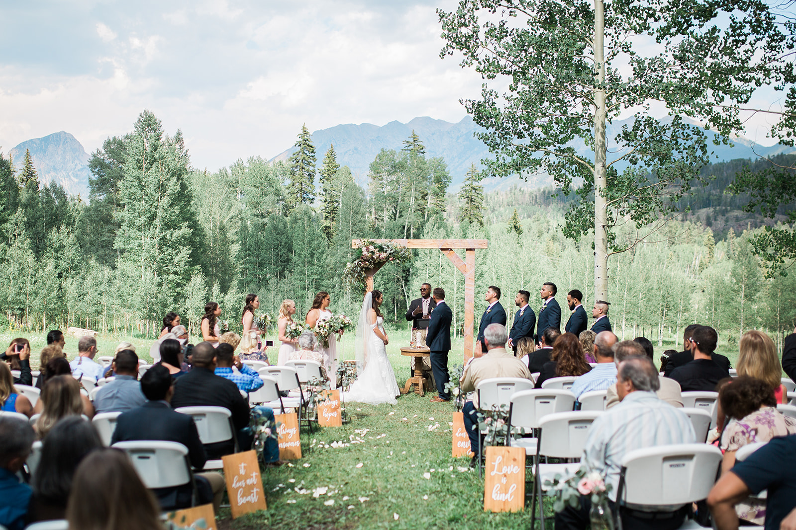 outdoor wedding ceremony at Silverpick Lodge in Durango Colorado