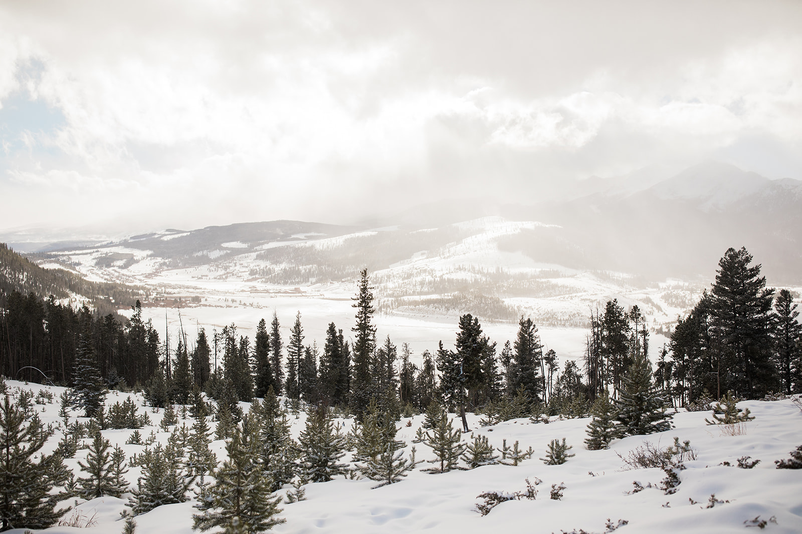 view from Sapphire Point elopement, snowy Colorado winter