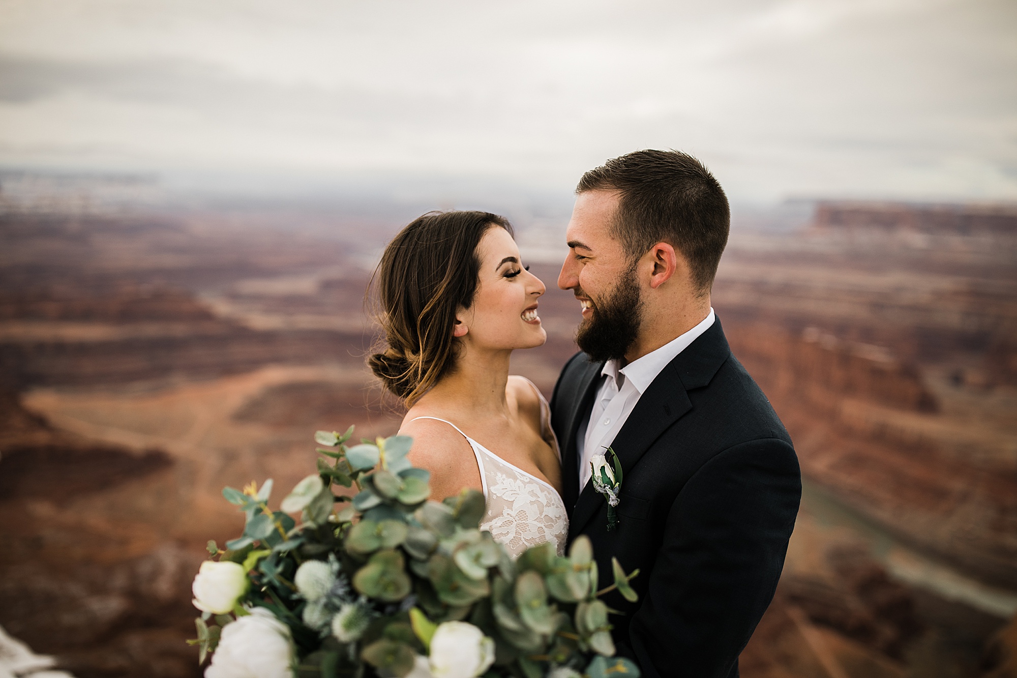 moab utah elopement wedding